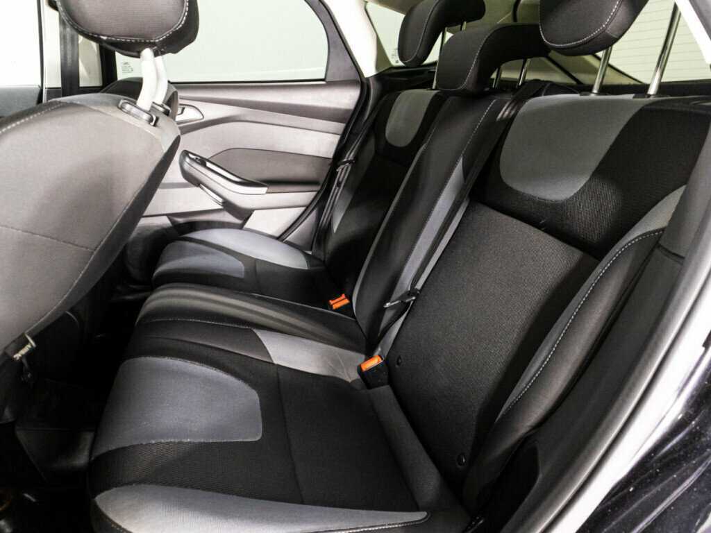 Ford Focus б/у, 2013, Механическая. Фото: #9