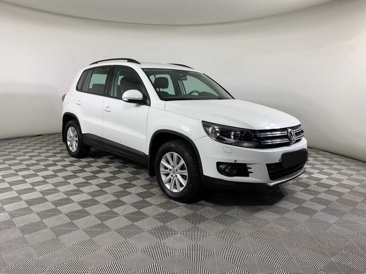 Volkswagen Tiguan б/у, 2015, Автоматическая. Фото: #2
