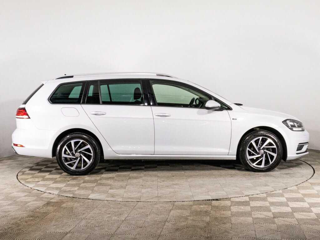 Volkswagen Golf б/у, 2018, Роботизированная. Фото: #3