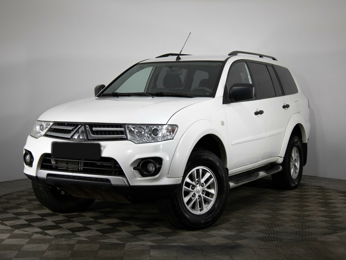 Mitsubishi Pajero Sport б/у, 2014, Механическая. Посмотреть фото