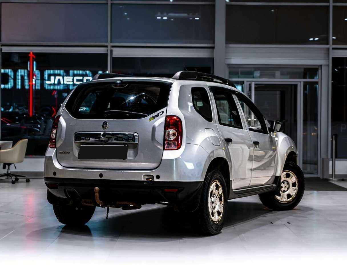 Renault Duster б/у, 2013, Механическая. Фото: #2