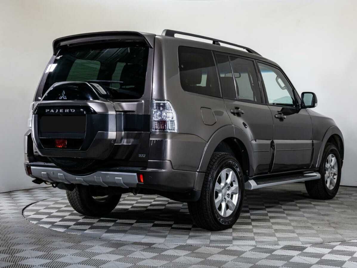 Mitsubishi Pajero б/у, 2015, Автоматическая. Фото: #3