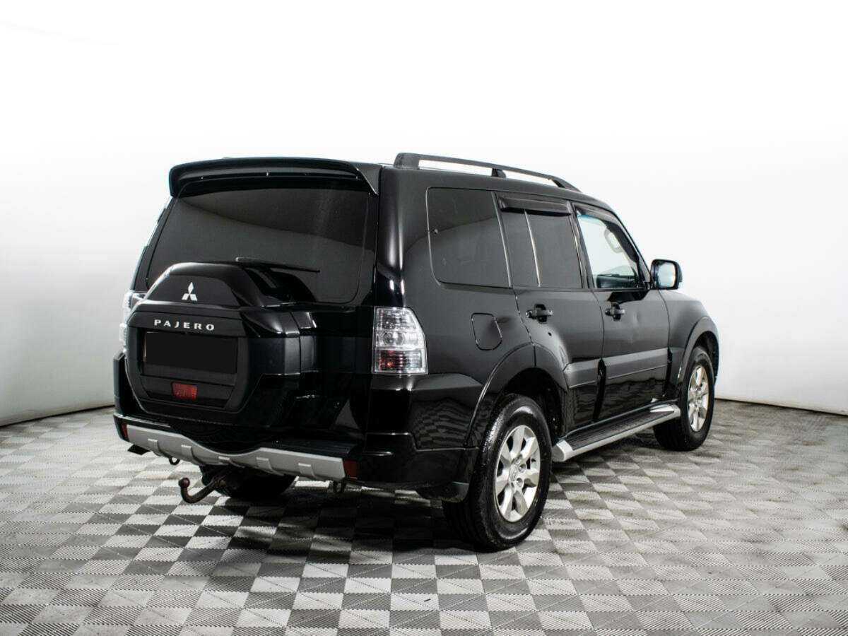 Mitsubishi Pajero б/у, 2015, Автоматическая. Фото: #2