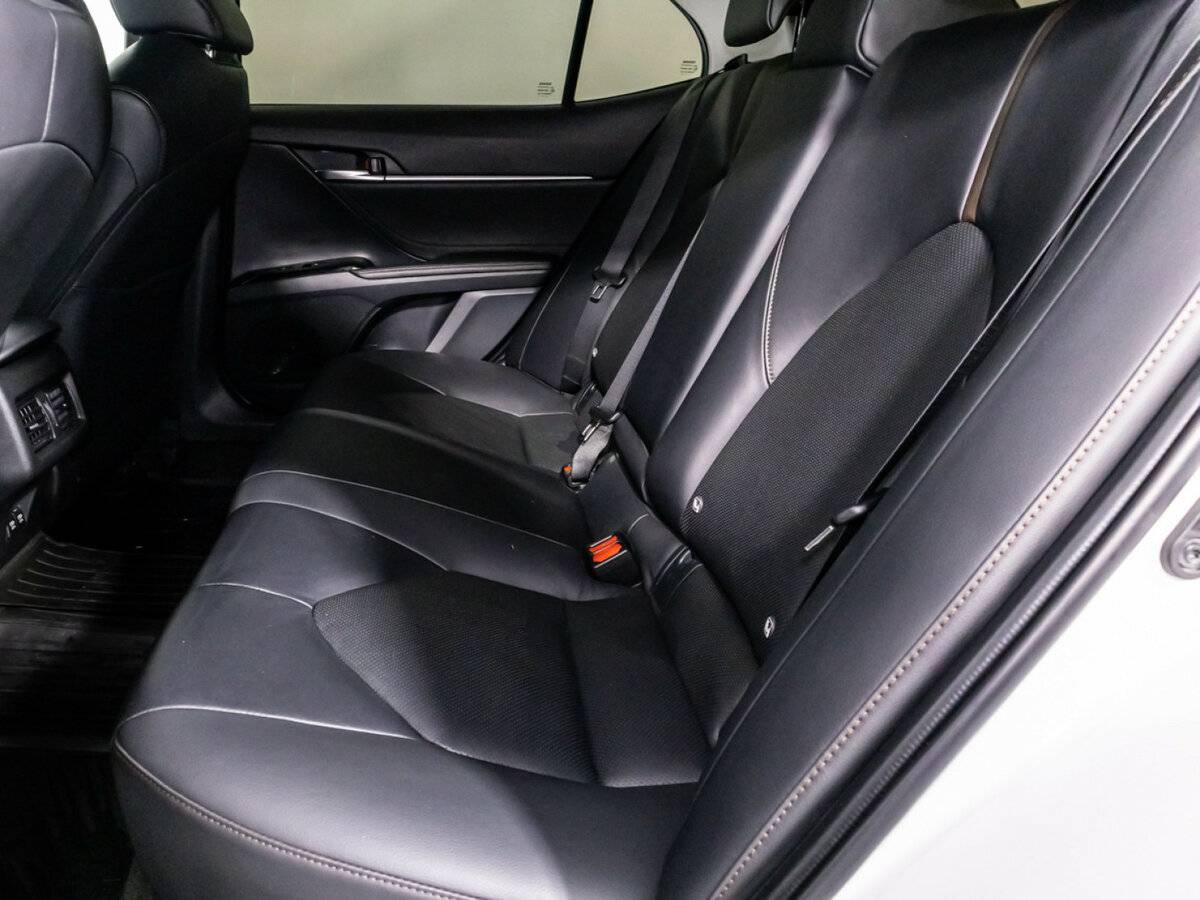 Toyota Camry б/у, 2019, Автоматическая. Фото: #9