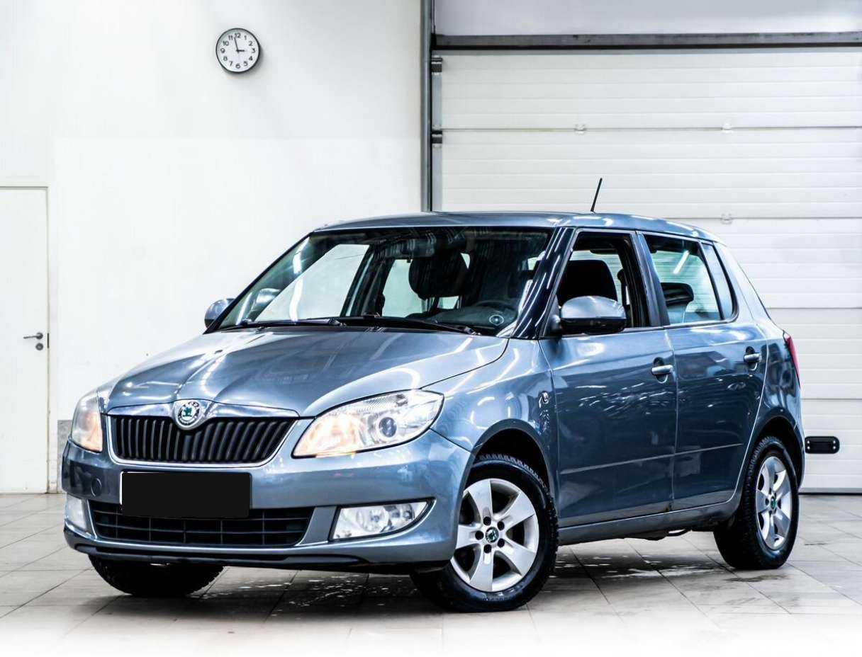 Skoda Fabia б/у, 2012, Автоматическая. Фото: #0