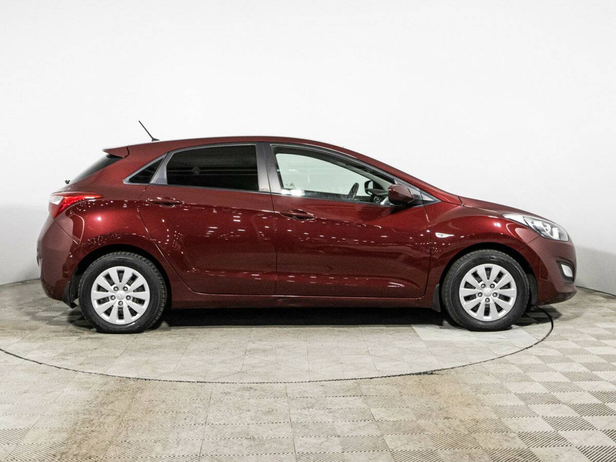 Hyundai i30 б/у, 2016, Автоматическая. Фото: #3