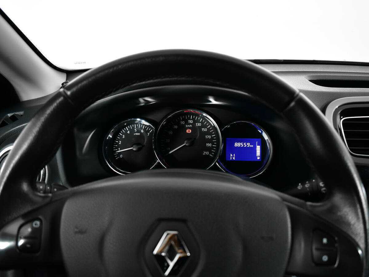 Renault Sandero б/у, 2015, Роботизированная. Фото: #10