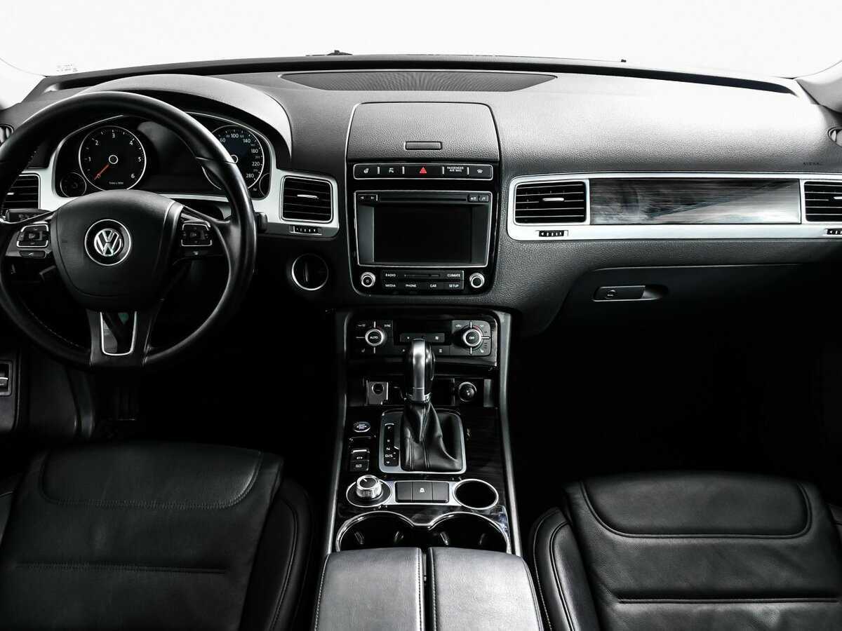 Volkswagen Touareg б/у, 2016, Автоматическая. Фото: #10