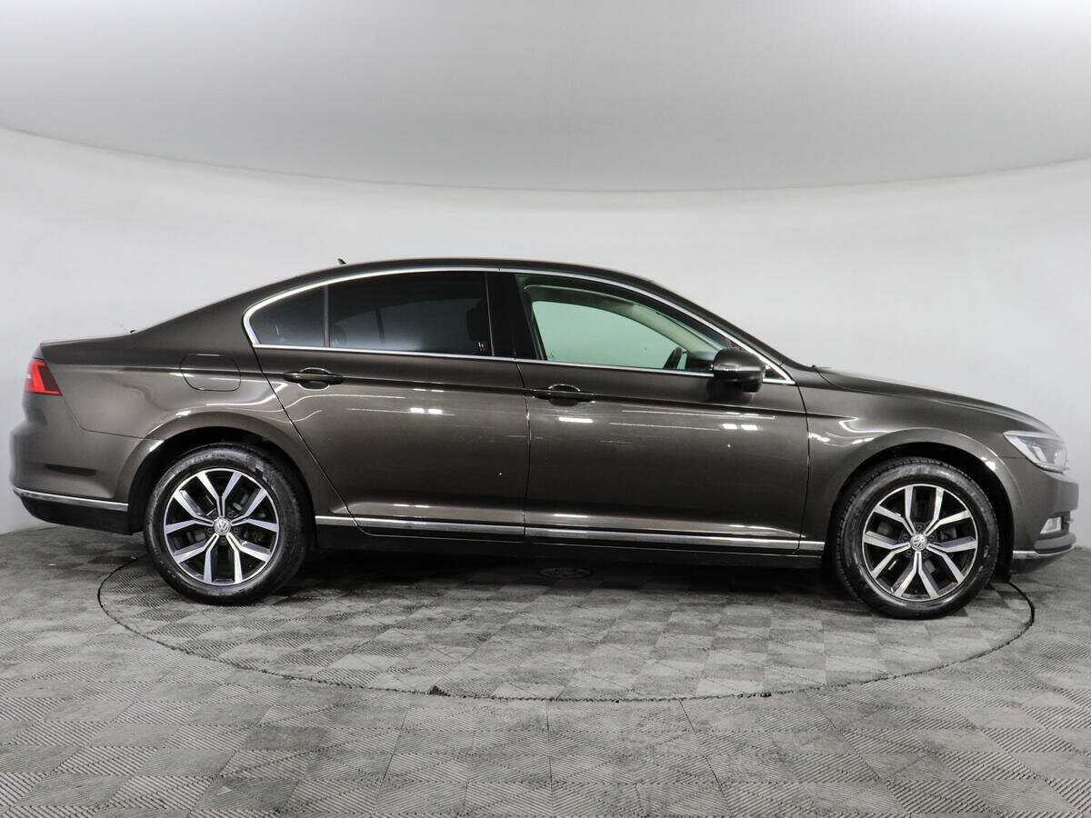 Volkswagen Passat б/у, 2015, Роботизированная. Фото: #3