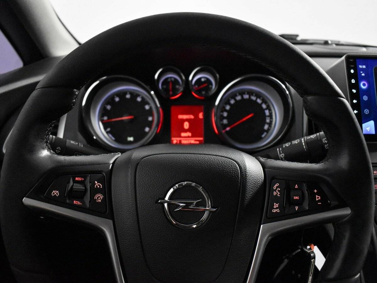 Opel Astra б/у, 2013, Автоматическая. Фото: #13