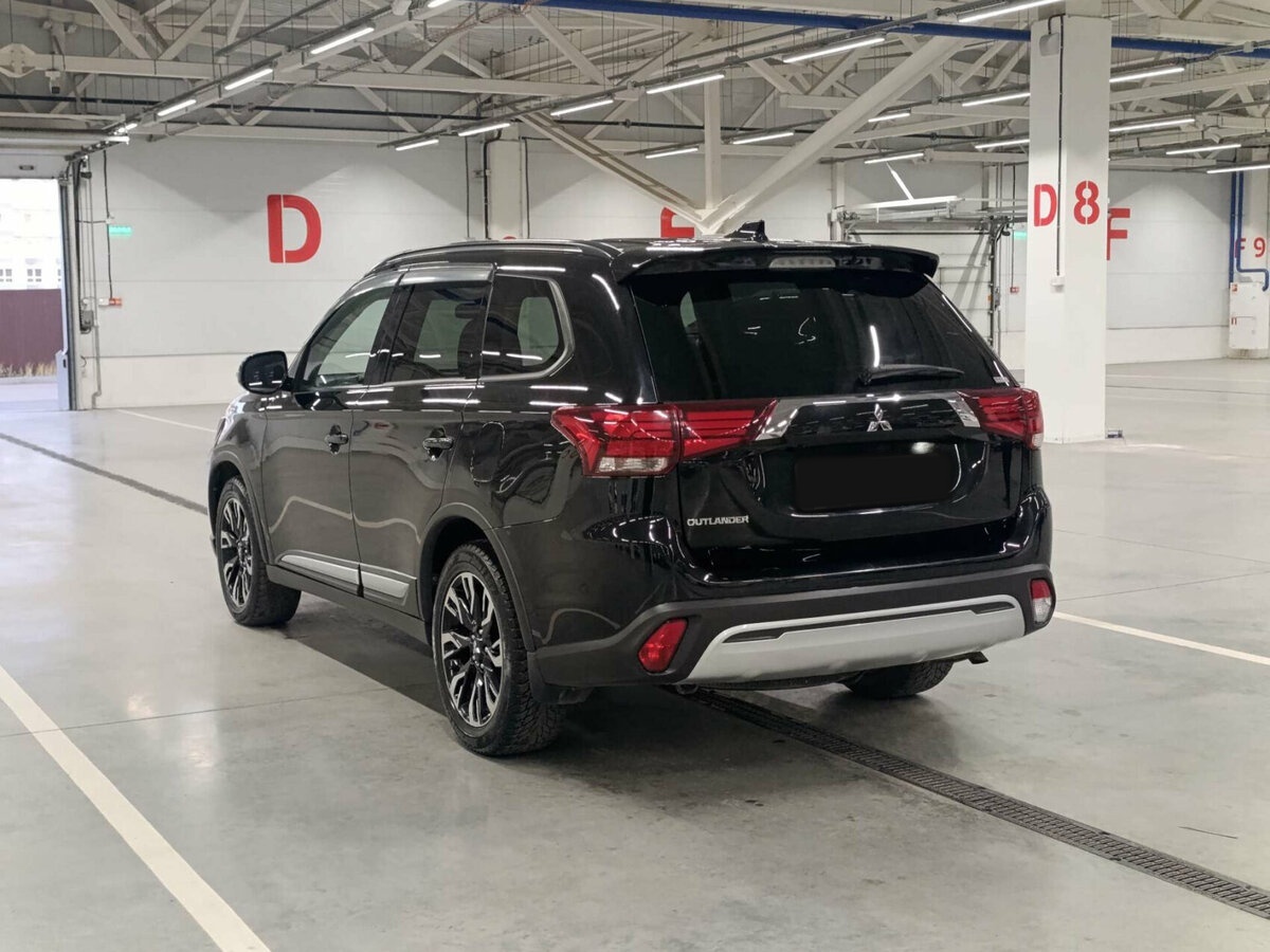 Mitsubishi Outlander б/у, 2021, Вариатор. Фото: #6