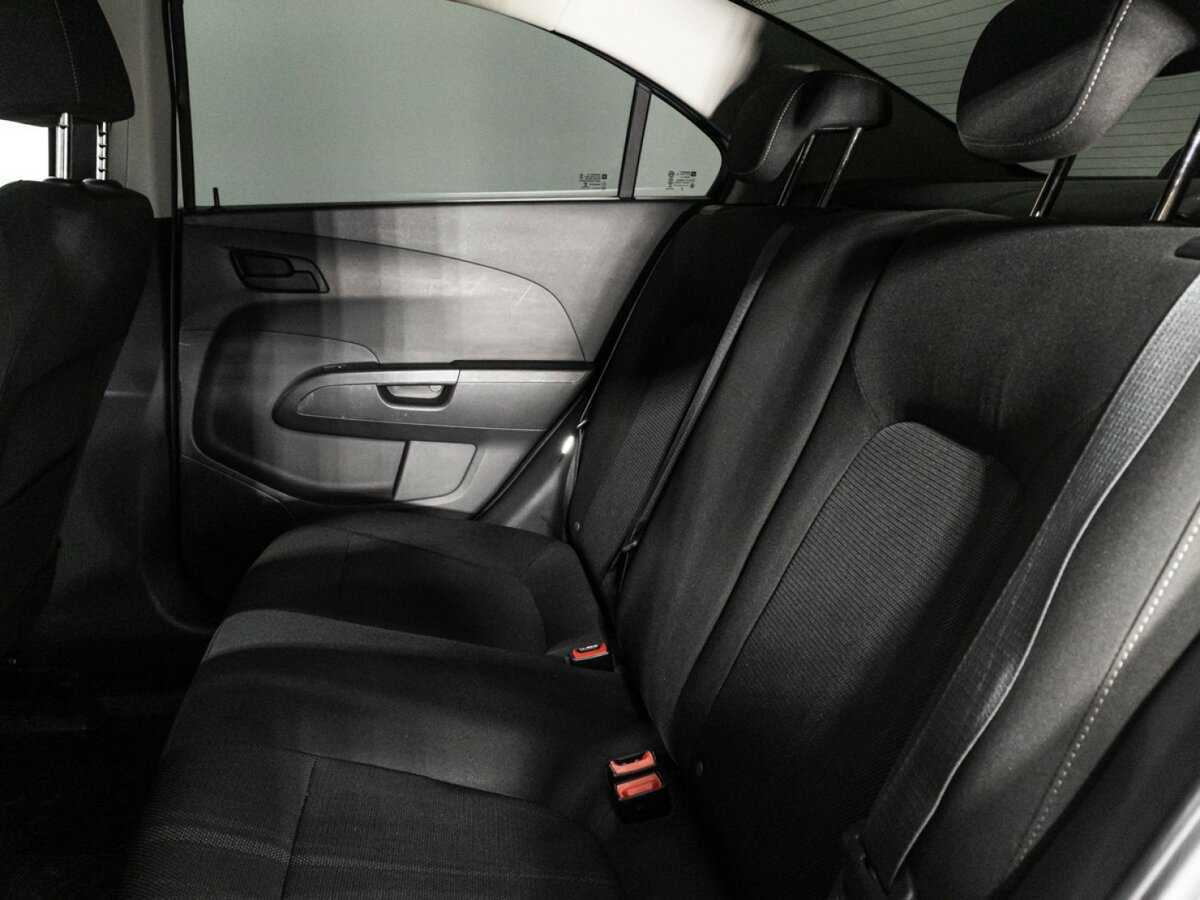 Chevrolet Aveo б/у, 2015, Автоматическая. Фото: #9