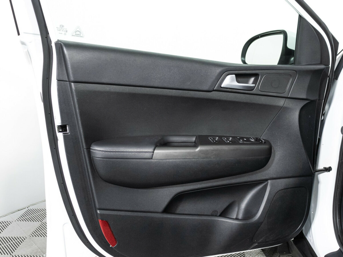 Kia Sportage б/у, 2021, Автоматическая. Фото: #19
