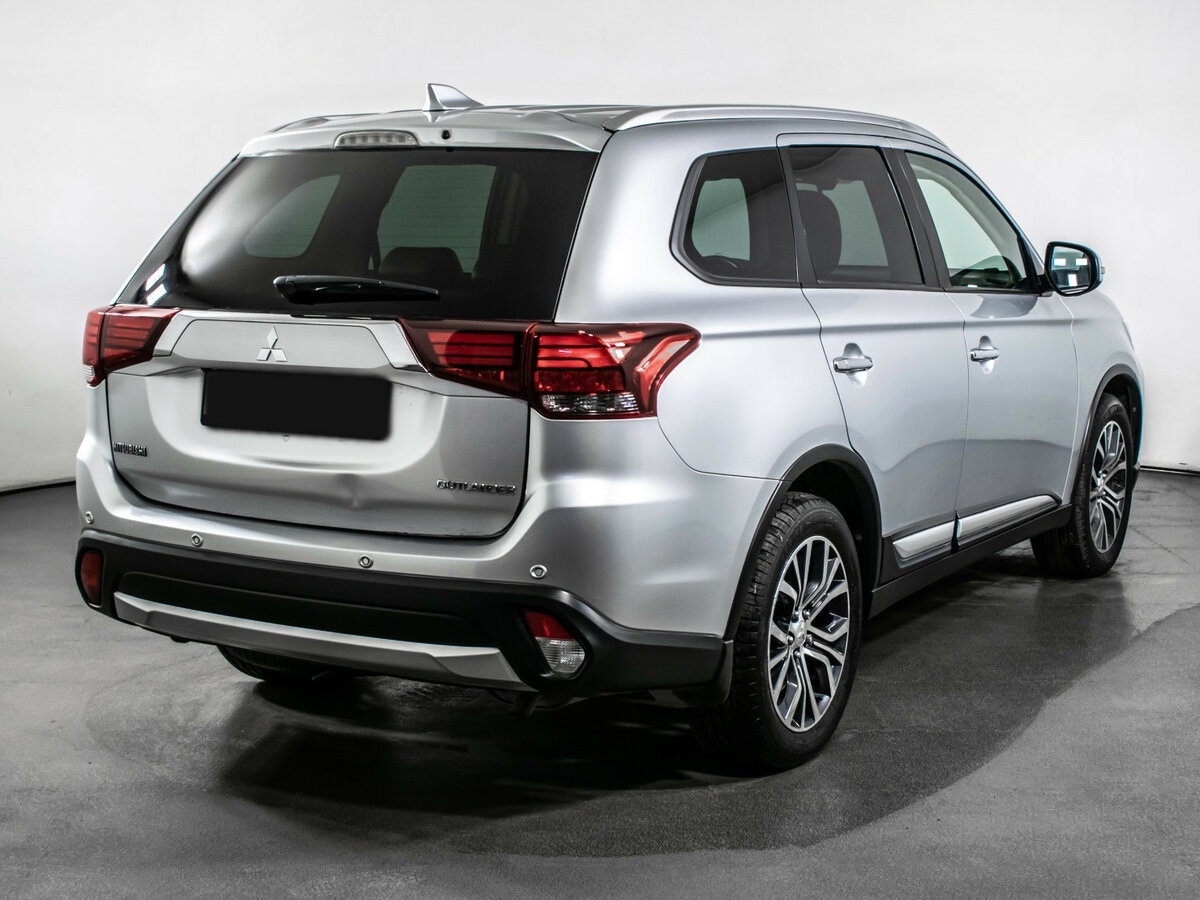 Mitsubishi Outlander б/у, 2017, Вариатор. Фото: #4