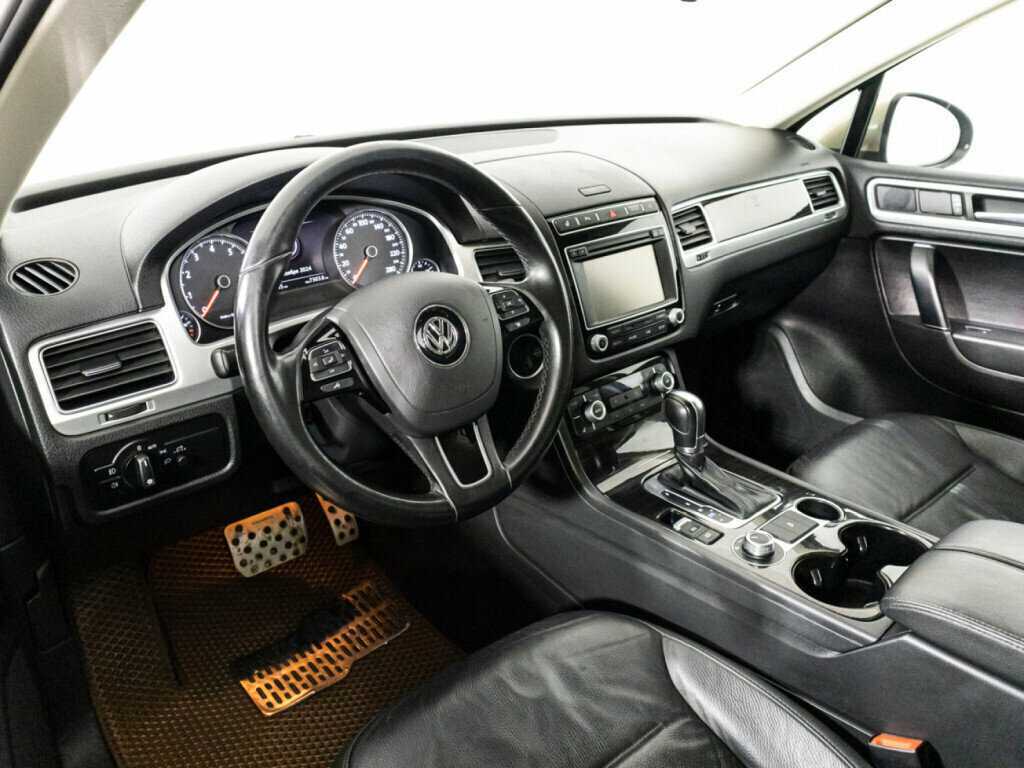 Volkswagen Touareg б/у, 2015, Автоматическая. Фото: #10