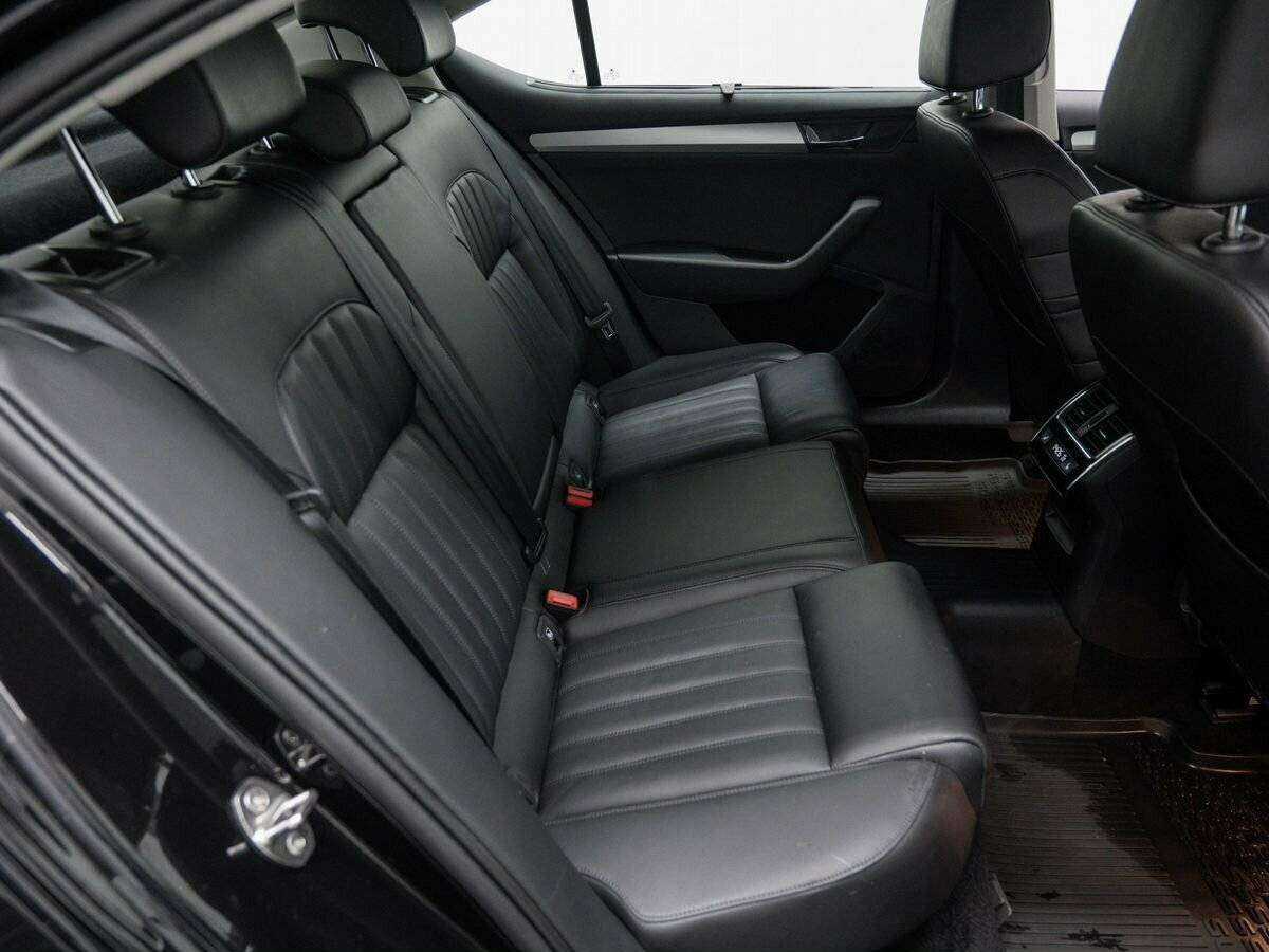 Skoda Superb б/у, 2017, Роботизированная. Фото: #8