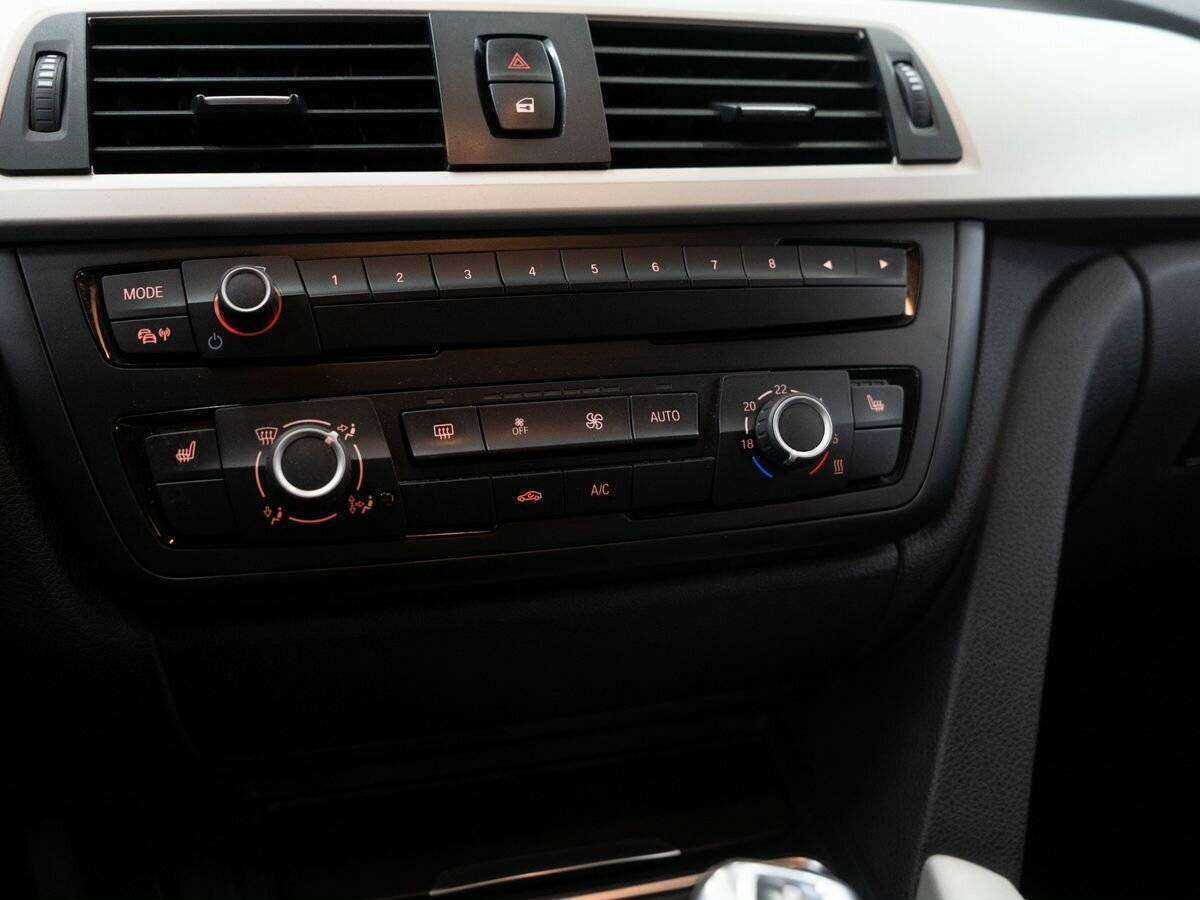 БМВ 3 серии б/у, 2014, Автоматическая. Фото: #10