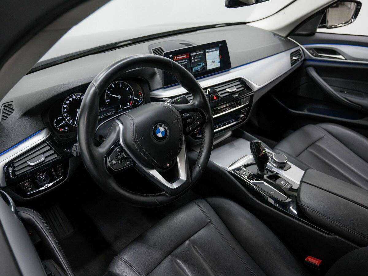 БМВ 5 серии б/у, 2017, Автоматическая. Фото: #14