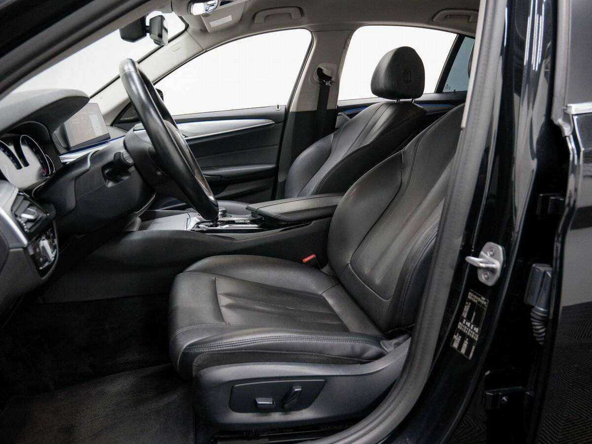 БМВ 5 серии б/у, 2017, Автоматическая. Фото: #15