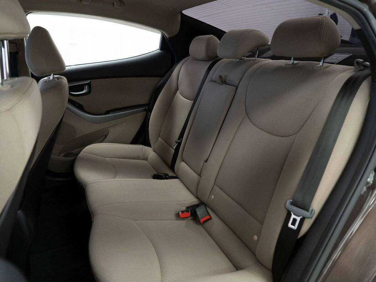 Hyundai Elantra б/у, 2014, Автоматическая. Фото: #6