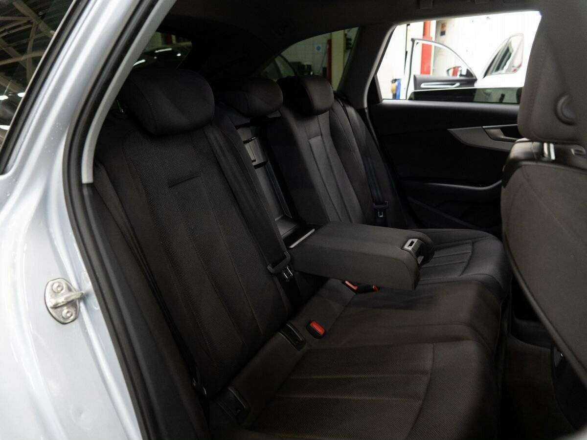 Ауди А4 б/у, 2019, Роботизированная. Фото: #8