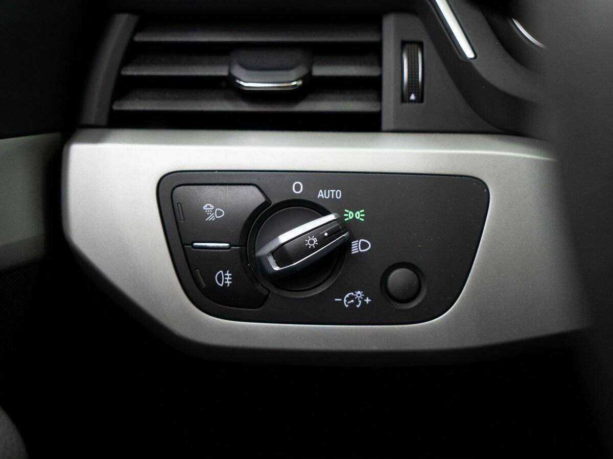 Ауди А4 б/у, 2019, Роботизированная. Фото: #15