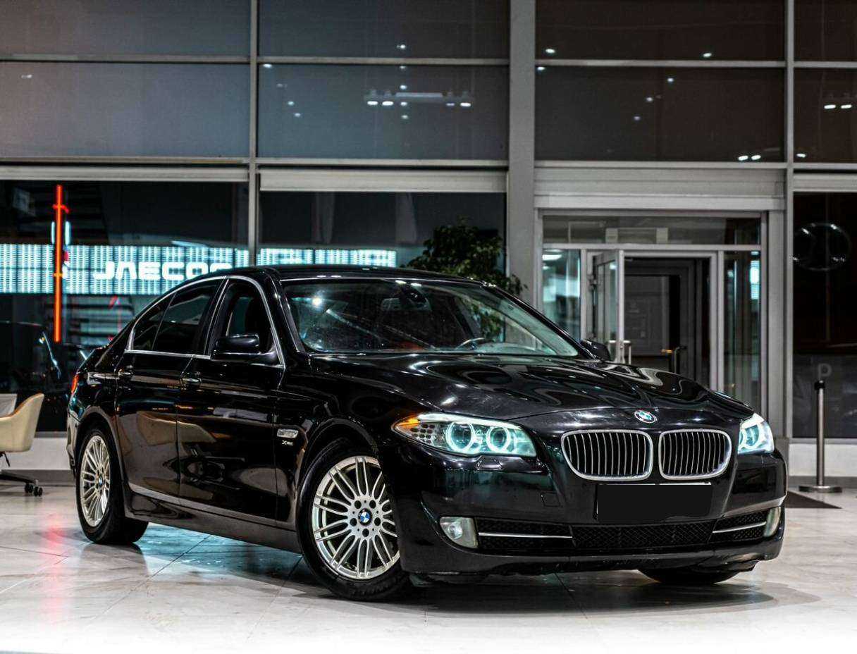 БМВ 5 серии б/у, 2012, Автоматическая. Фото: #1