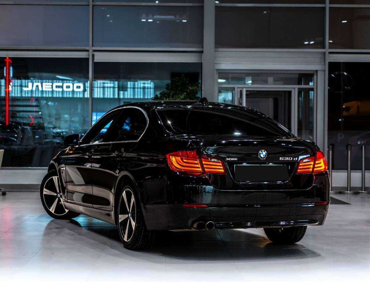 БМВ 5 серии б/у, 2013, Автоматическая. Фото: #3