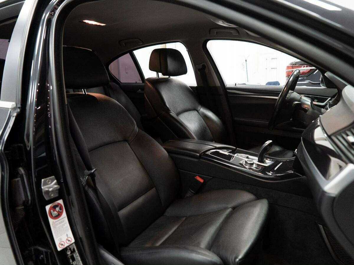 БМВ 5 серии б/у, 2013, Автоматическая. Фото: #9