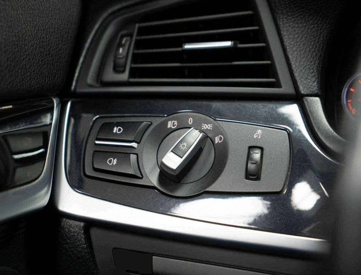 БМВ 5 серии б/у, 2013, Автоматическая. Фото: #17