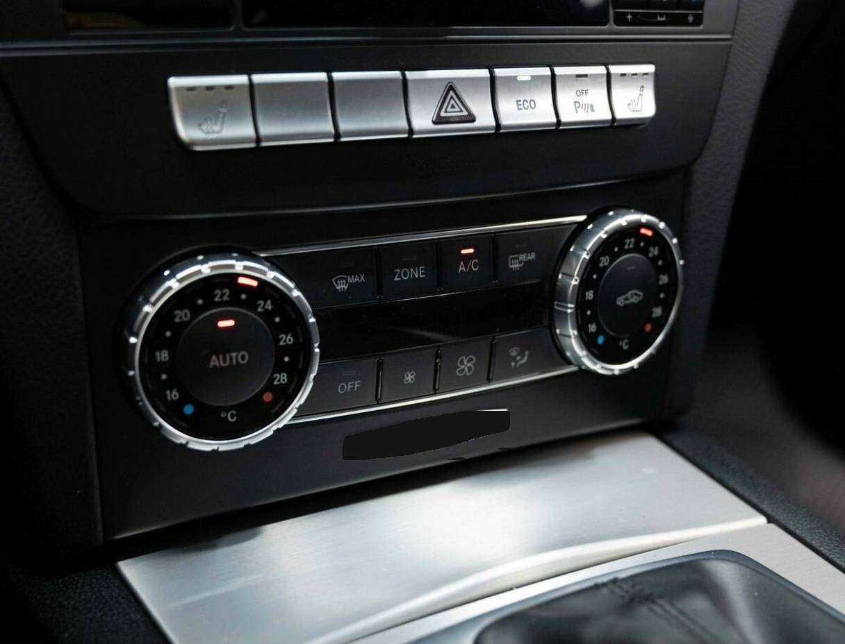 Мерседес-Бенц Ц-Класс б/у, 2013, Автоматическая. Фото: #20