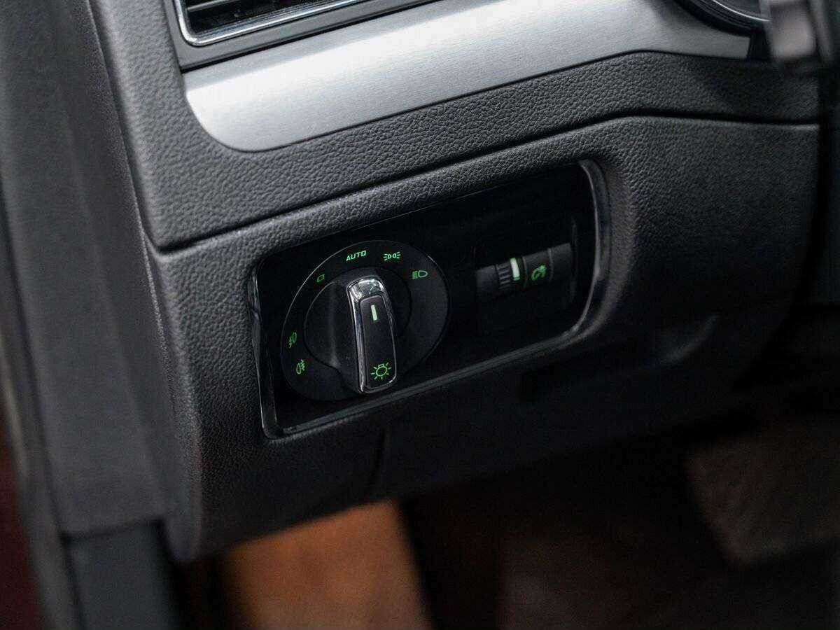 Skoda Superb б/у, 2014, Роботизированная. Фото: #17