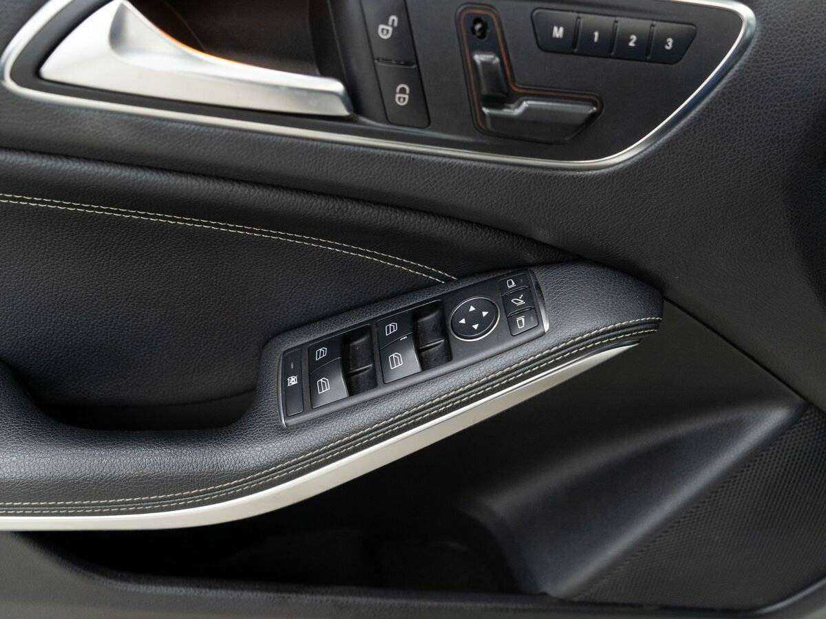 Mercedes-Benz A-Класс б/у, 2013, Роботизированная. Фото: #12