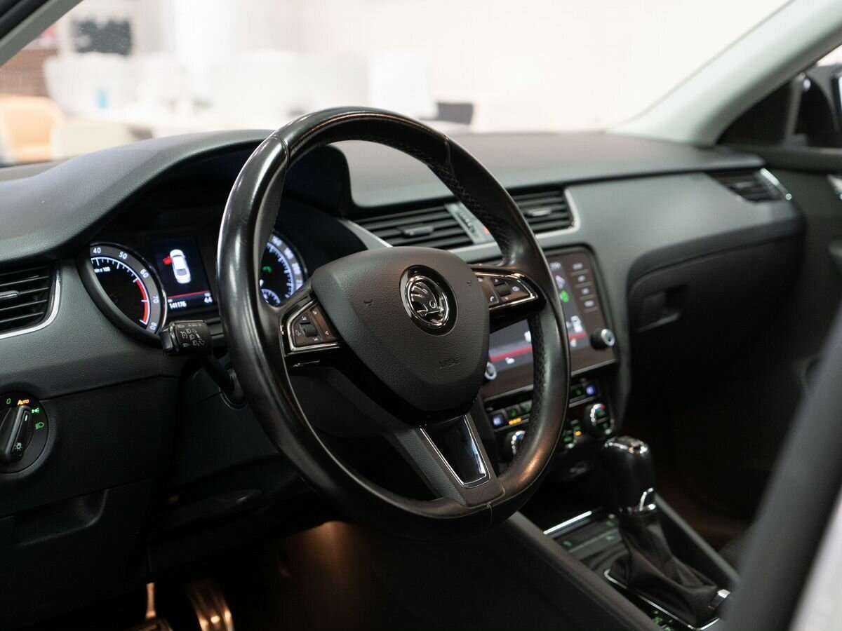 Шкода Октавия б/у, 2018, Роботизированная. Фото: #4