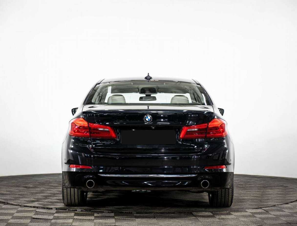БМВ 5 серии б/у, 2018, Автоматическая. Фото: #4