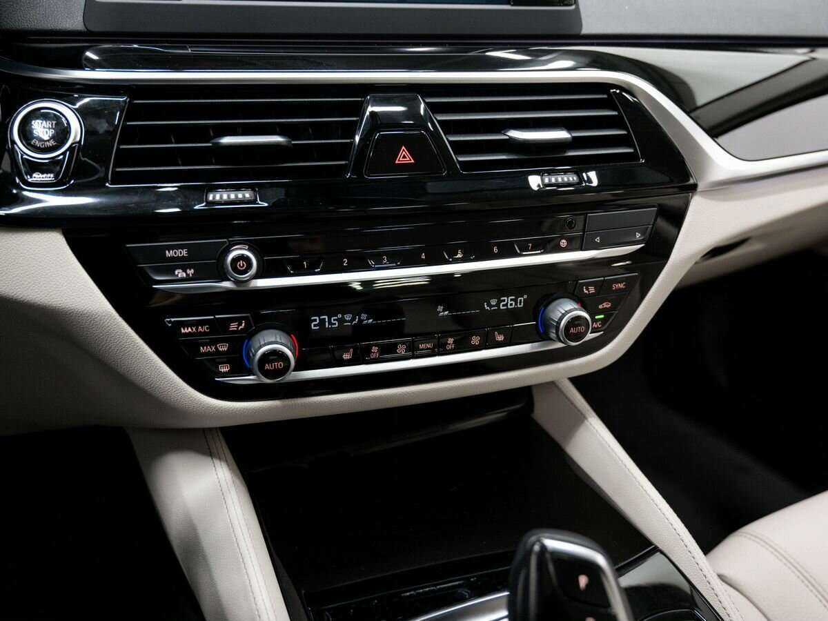 БМВ 5 серии б/у, 2018, Автоматическая. Фото: #20