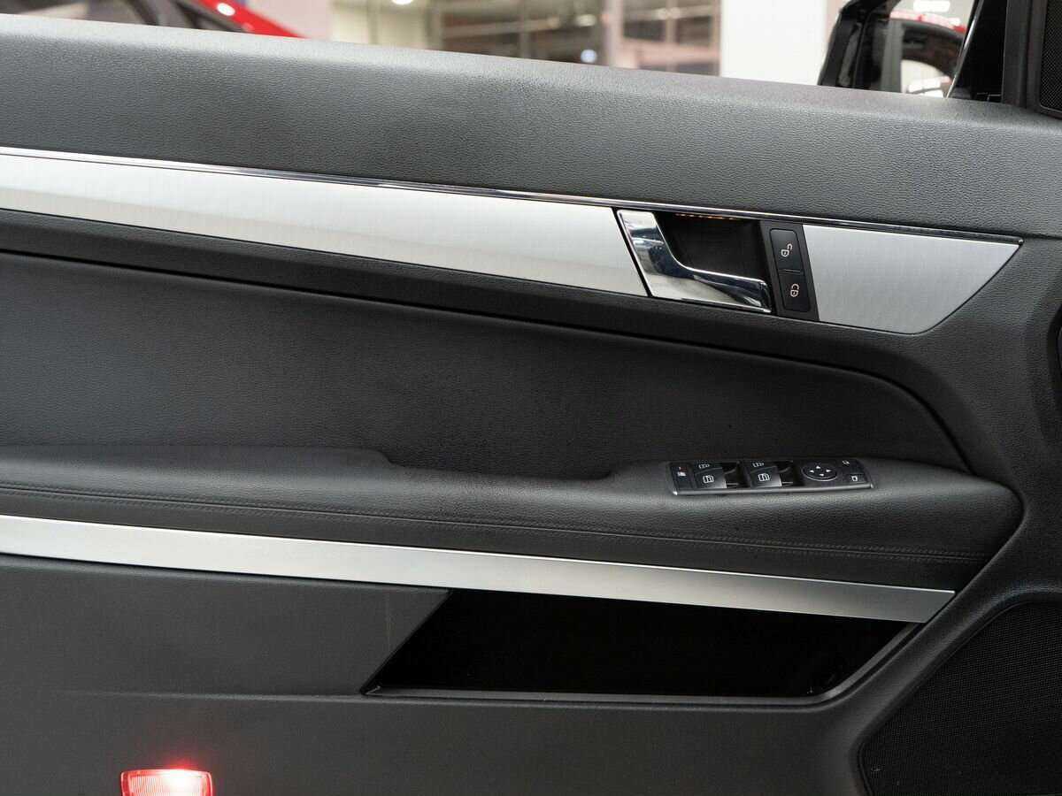 Мерседес-Бенц Е-Класс б/у, 2012, Автоматическая. Фото: #13