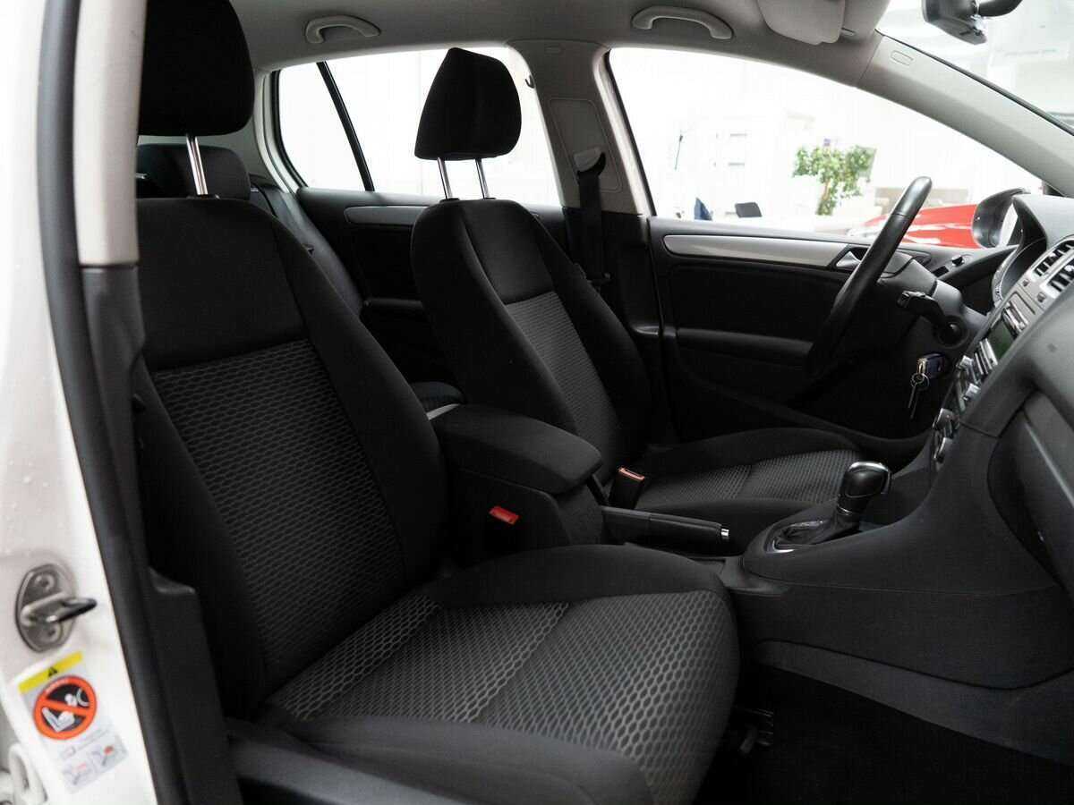 Volkswagen Golf б/у, 2012, Роботизированная. Фото: #9