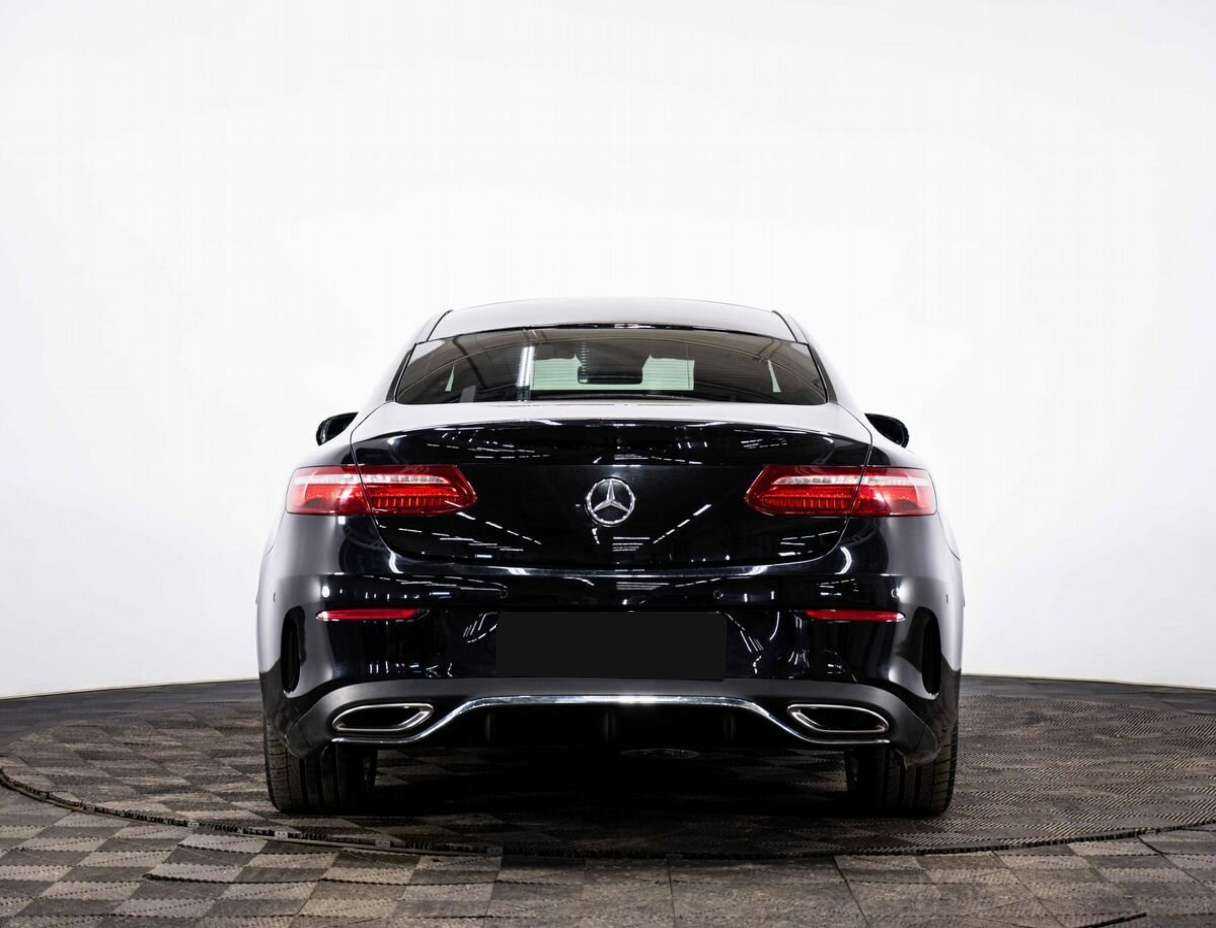 Мерседес-Бенц Е-Класс б/у, 2017, Автоматическая. Фото: #4