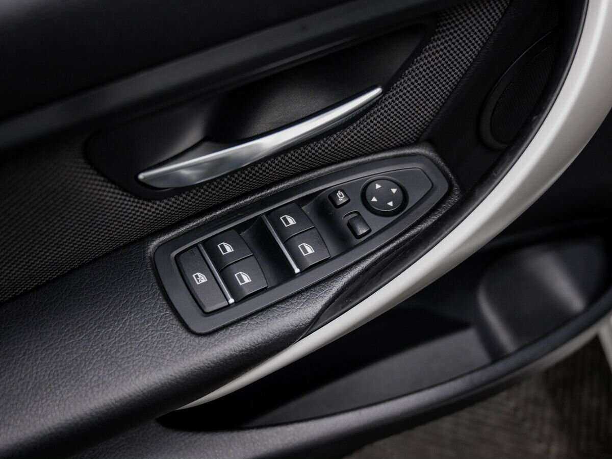 БМВ 3 серии б/у, 2016, Автоматическая. Фото: #14