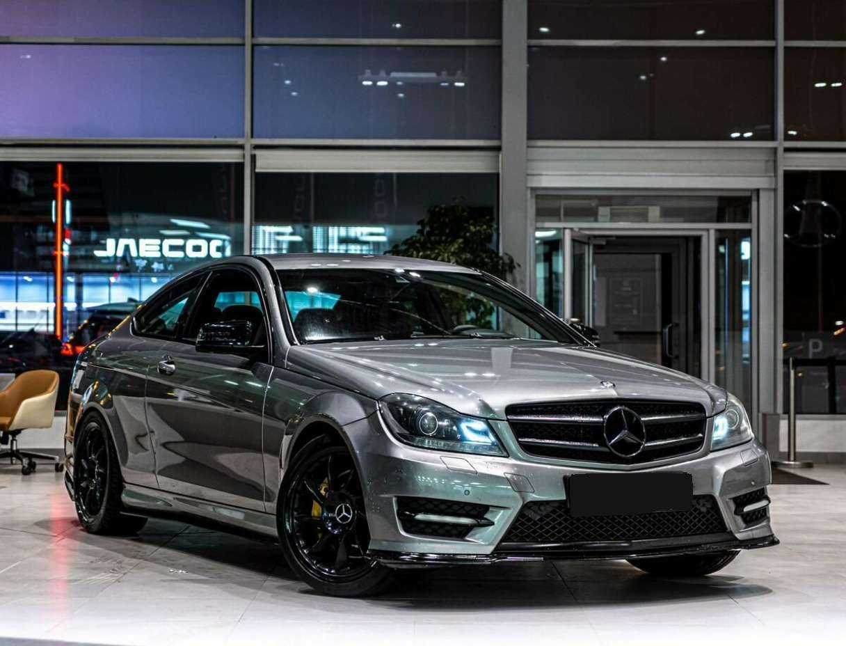 Мерседес-Бенц Ц-Класс б/у, 2012, Автоматическая. Фото: #1