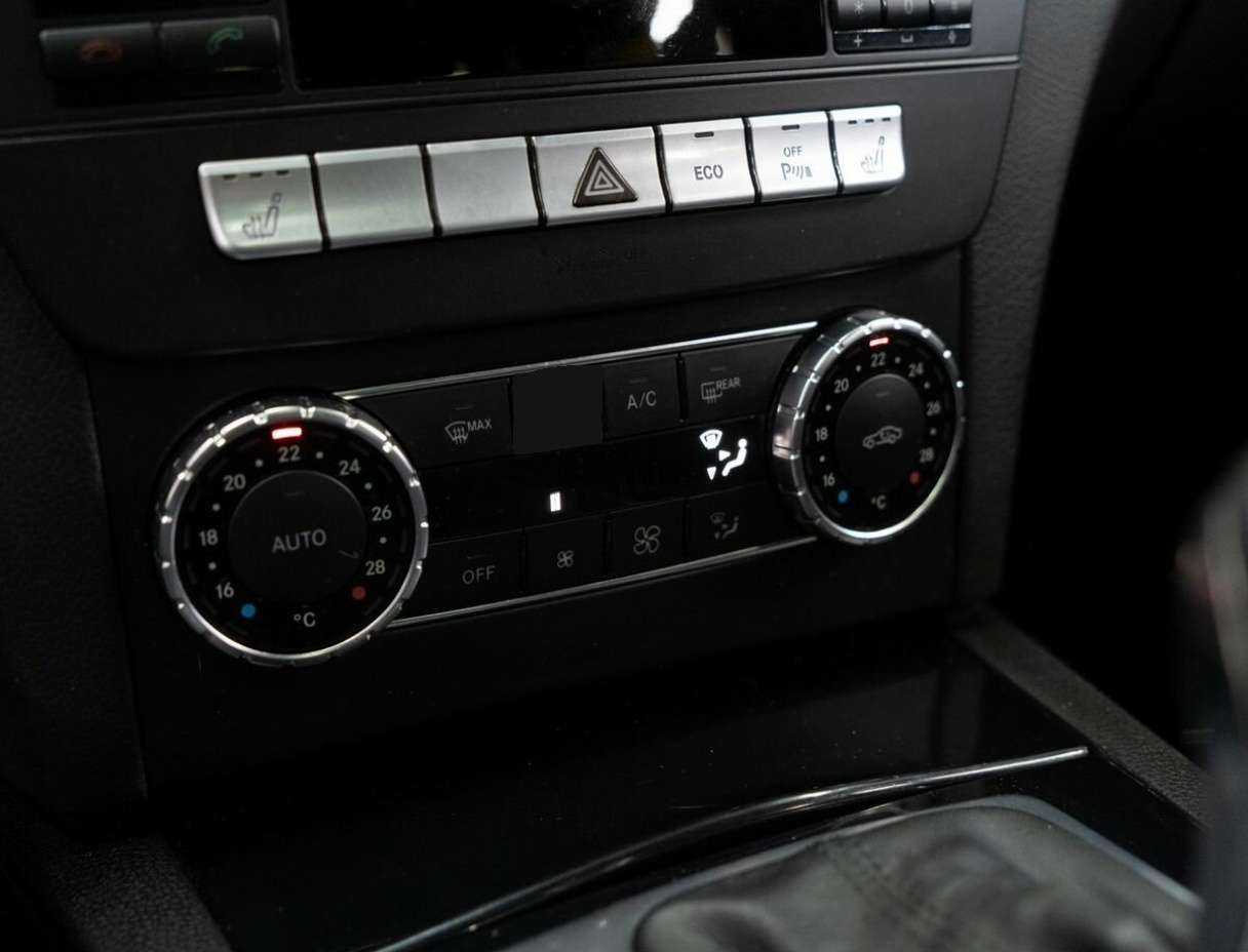 Мерседес-Бенц Ц-Класс б/у, 2012, Автоматическая. Фото: #10