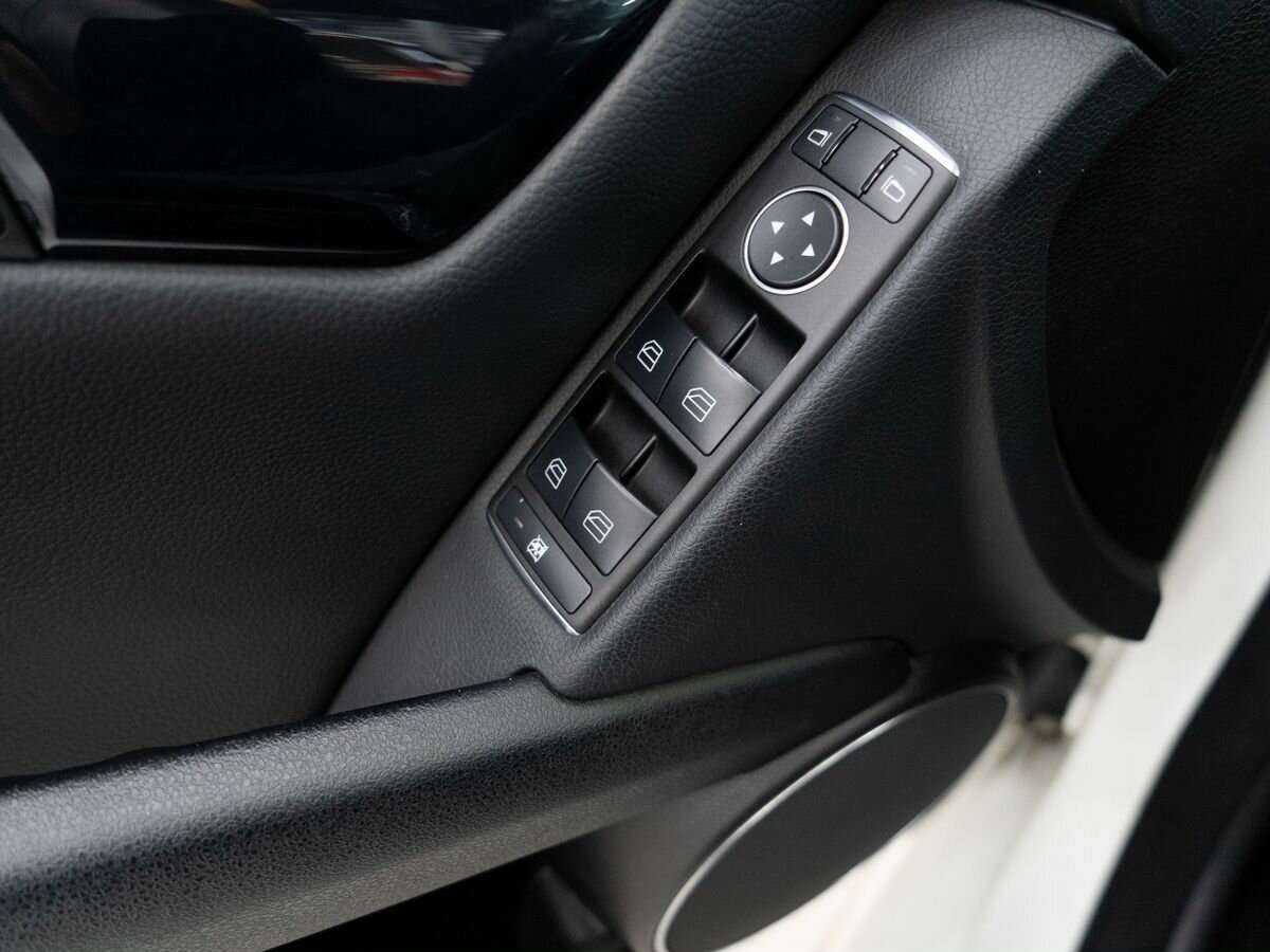 Мерседес-Бенц Ц-Класс б/у, 2012, Автоматическая. Фото: #13