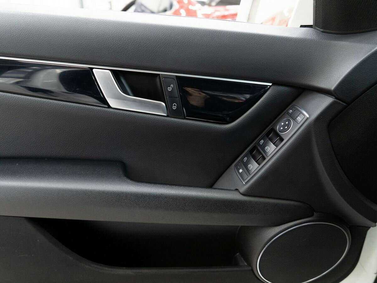 Мерседес-Бенц Ц-Класс б/у, 2012, Автоматическая. Фото: #14