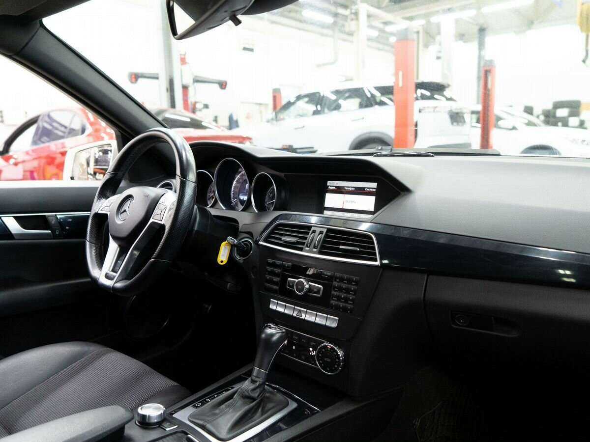 Мерседес-Бенц Ц-Класс б/у, 2012, Автоматическая. Фото: #17