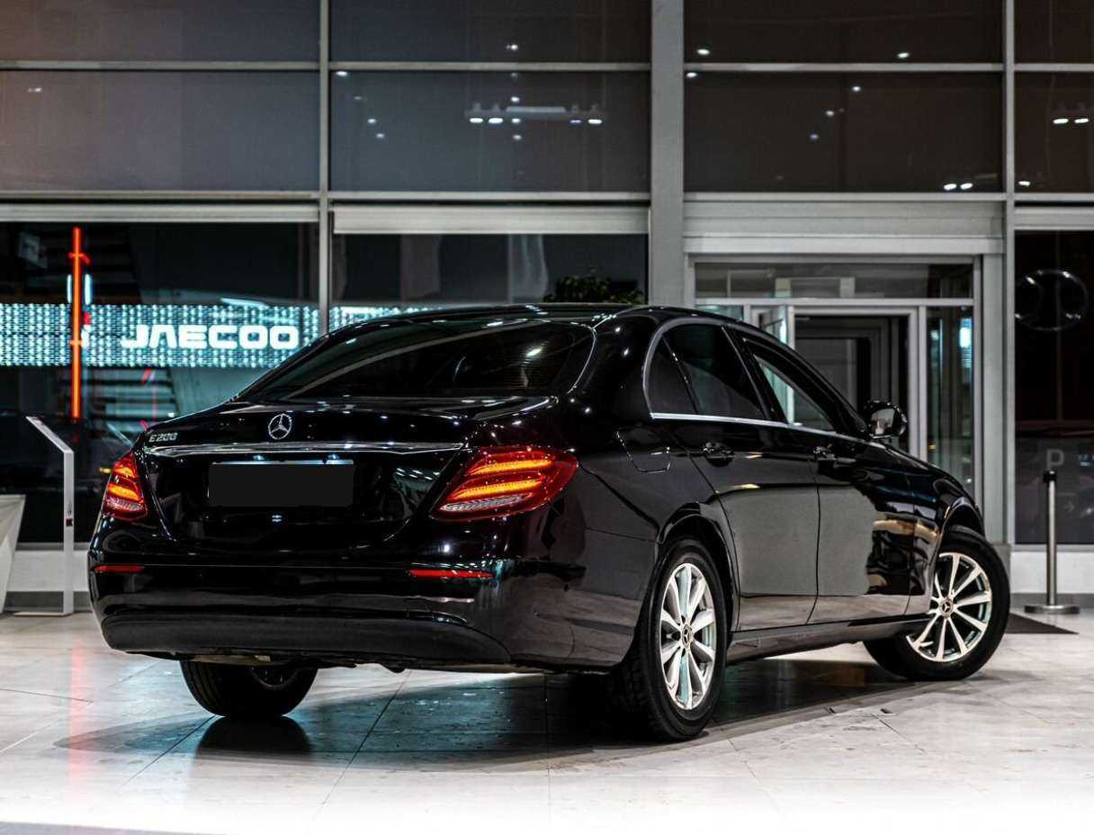 Мерседес-Бенц Е-Класс б/у, 2017, Автоматическая. Фото: #2