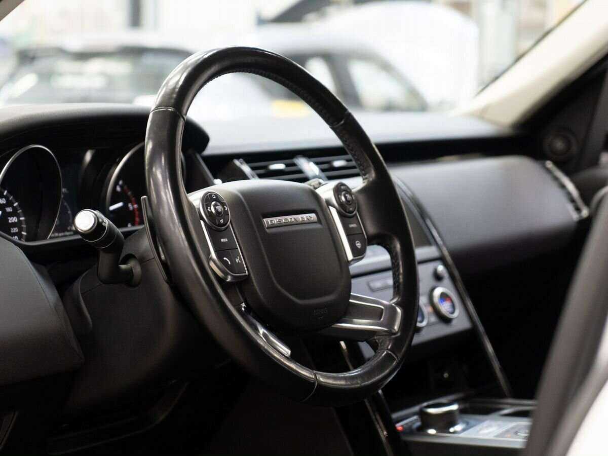 Лэнд Ровер Дискавери б/у, 2018, Автоматическая. Фото: #4