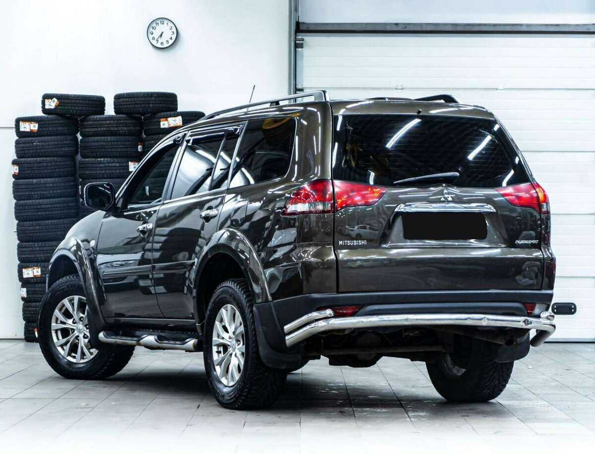 Митсубиши Паджеро Спорт б/у, 2014, Автоматическая. Фото: #3