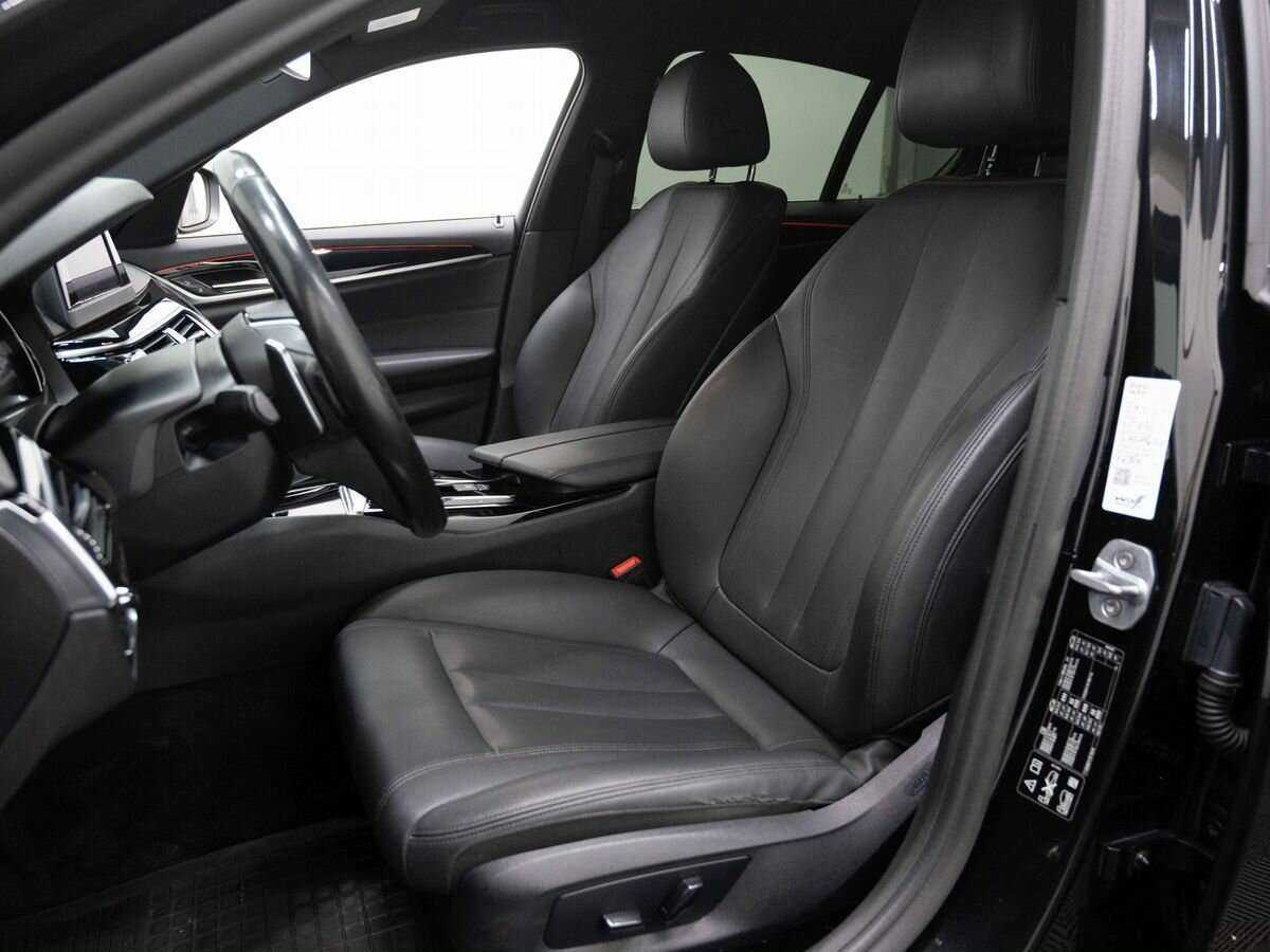 БМВ 5 серии б/у, 2019, Автоматическая. Фото: #7