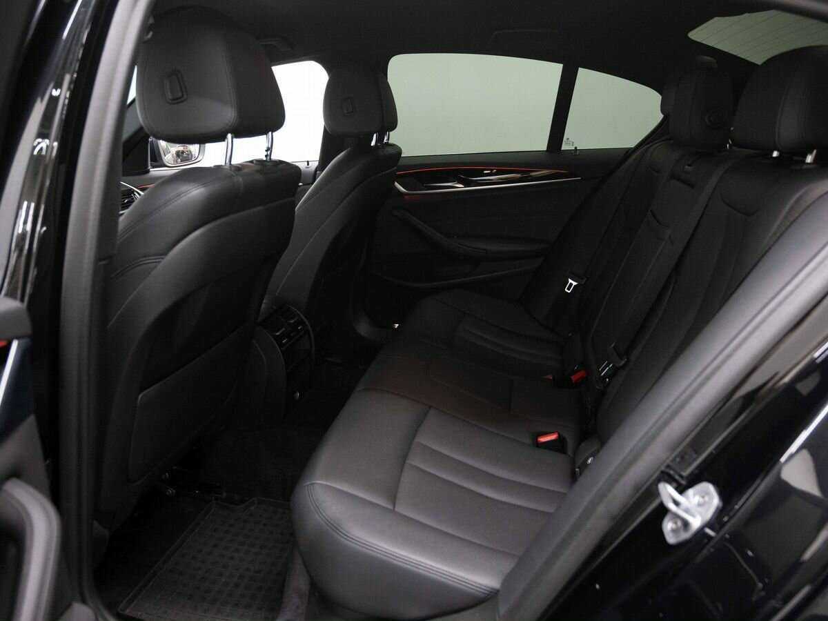 БМВ 5 серии б/у, 2019, Автоматическая. Фото: #8